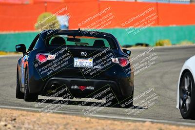 media/Oct-18-2025-Extreme Speed (Sat) [[d6d7e1fef1]]/Group 5/Session 2 (Turn 3)/